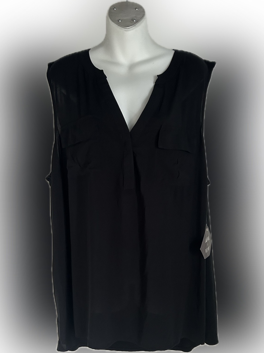 Ava & Viv Black Sleeveless V-Neck Pullover Tank
